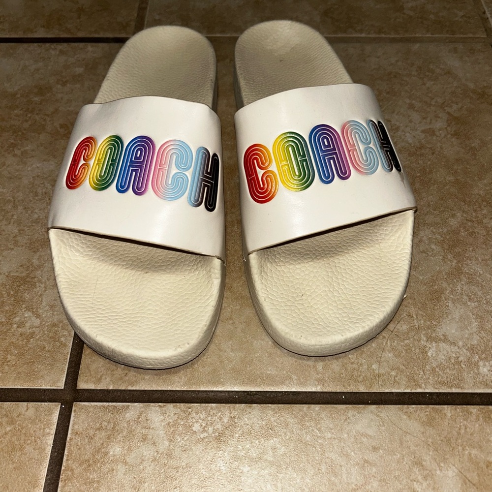 Rainbow Coach Slides size 8 - Picture 3 of 4